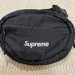 Supreme Waist Bag fanny pack (FW18)